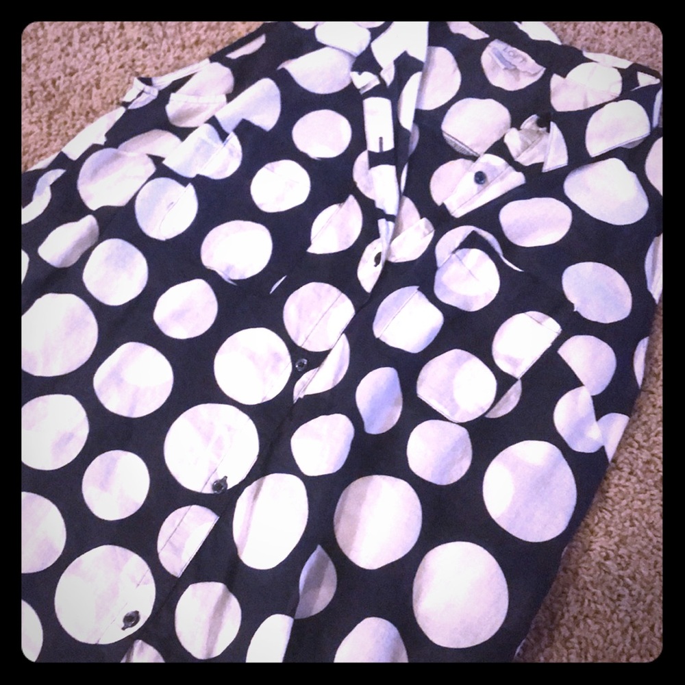 Navy and white polka dot button up tank